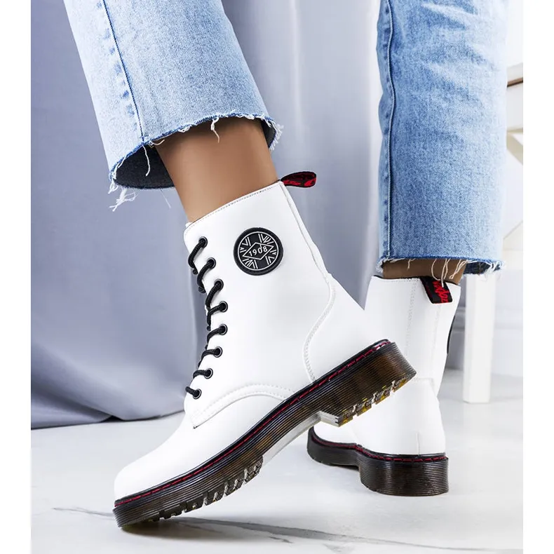 Bottes isolées blanches LCJ-22-31-1439L Lee Cooper