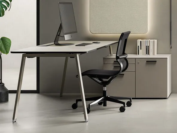 Bureau de direction Gradia Plus sur crédence  - Denomics
