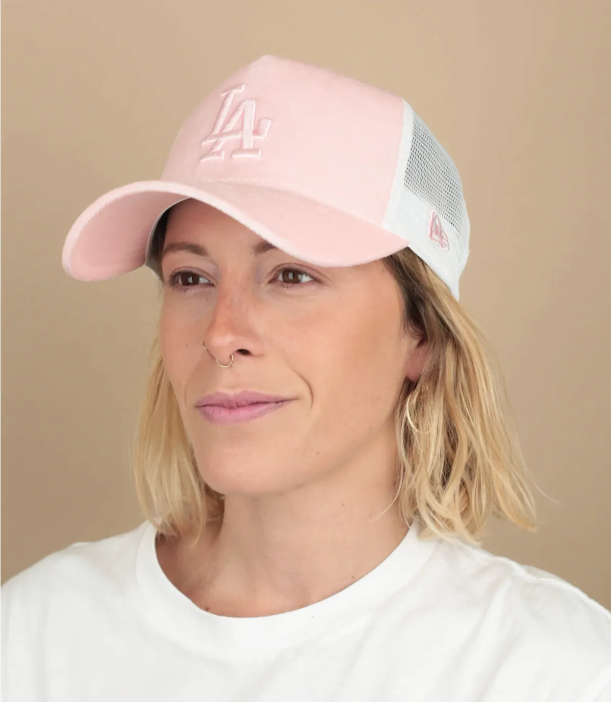 Casquette trucker femme LA velours rose - Casquette Wmn Trucker Velour LA pink New Era : Headict