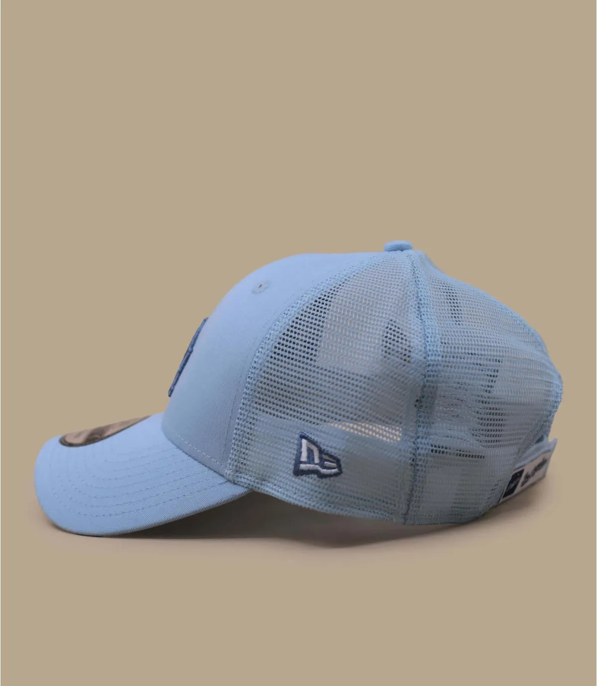 Casquette trucker LA bleue - Casquette Home Field Trucker 9Forty LA glacier blue New Era : Headict